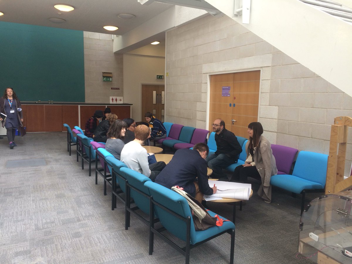 dahss2018's tweet photo. Getting together in groups to share digital case studies @Midlands4Cities @SWWDTP https://t.co/LbJ7JHp3UG