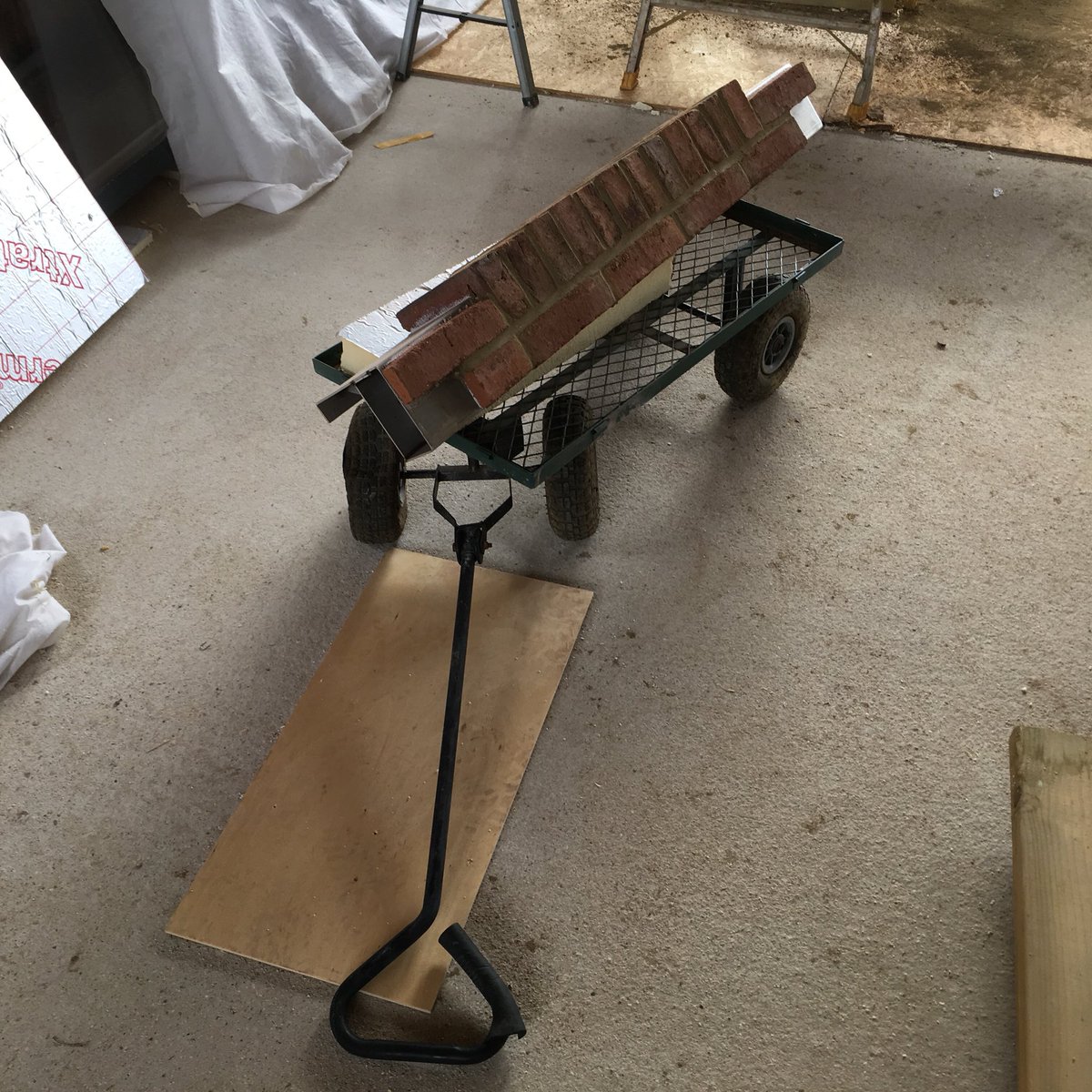 boroarc's tweet photo. The beautiful deep brick lintels have arrived! Brick by @tradbrick and Nexus lintels by @ibstockbrick #69br https://t.co/YuWpOwU1fC
