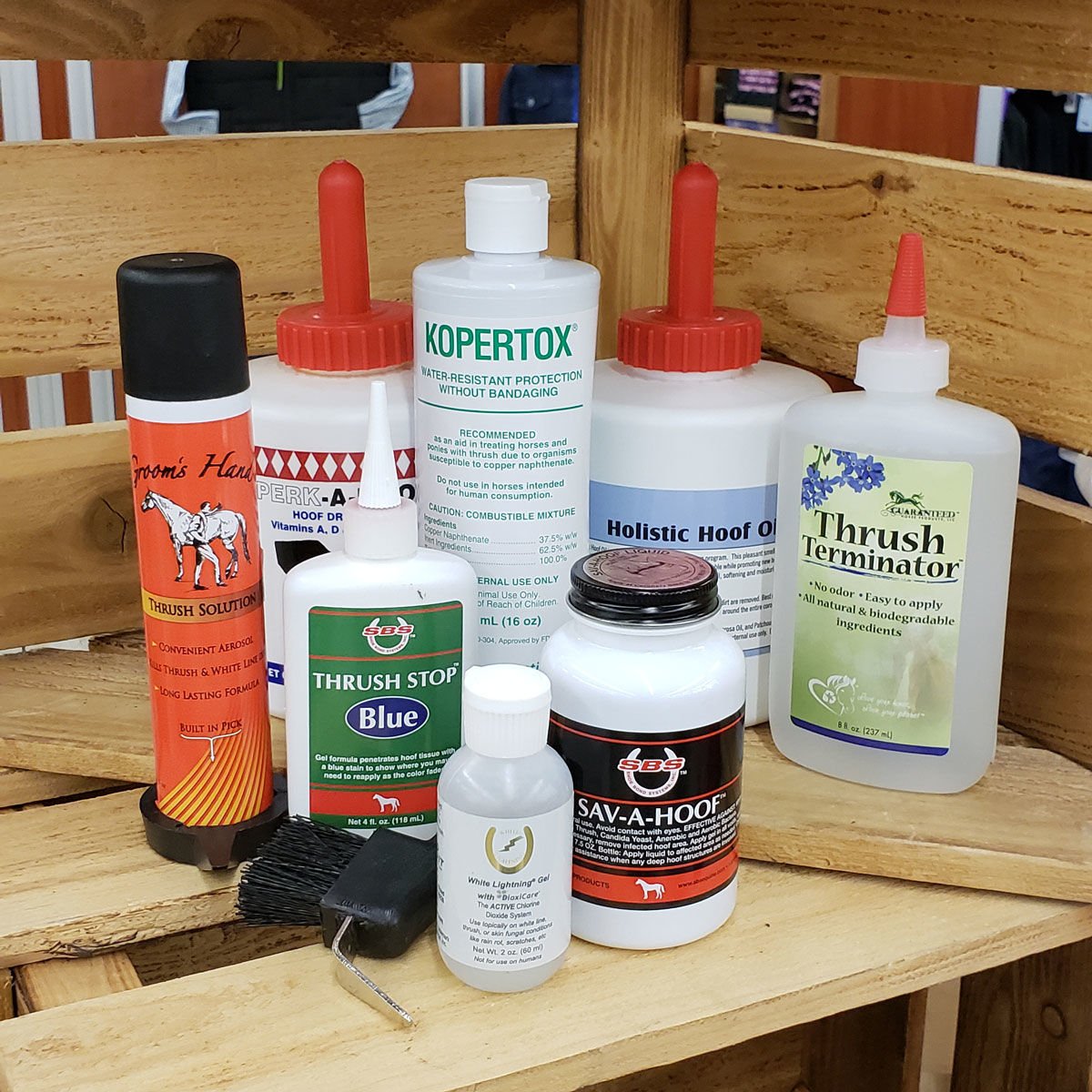 JACKSMFG's tweet image. RT @BigDeeTack We all know the importance of keeping our horse&apos;s hooves clean and dry to prevent issues. We can&apos;t control the weather, but we can help prevent and treat with a great selection of hoof care products: #bigdeestack  ow.ly/gnns30lPnJt