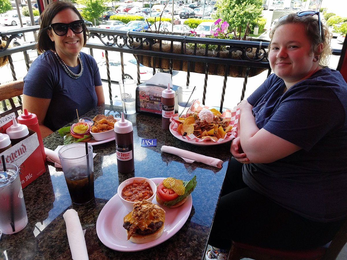 iamkeithparnell's tweet photo. #wherehasjasetakenyou? #beautifulweather #lunch at #belmonthouseofsmoke. #jaseclient #ghent #bbq #wings #brisket https://t.co/BJ0pP0fcRk