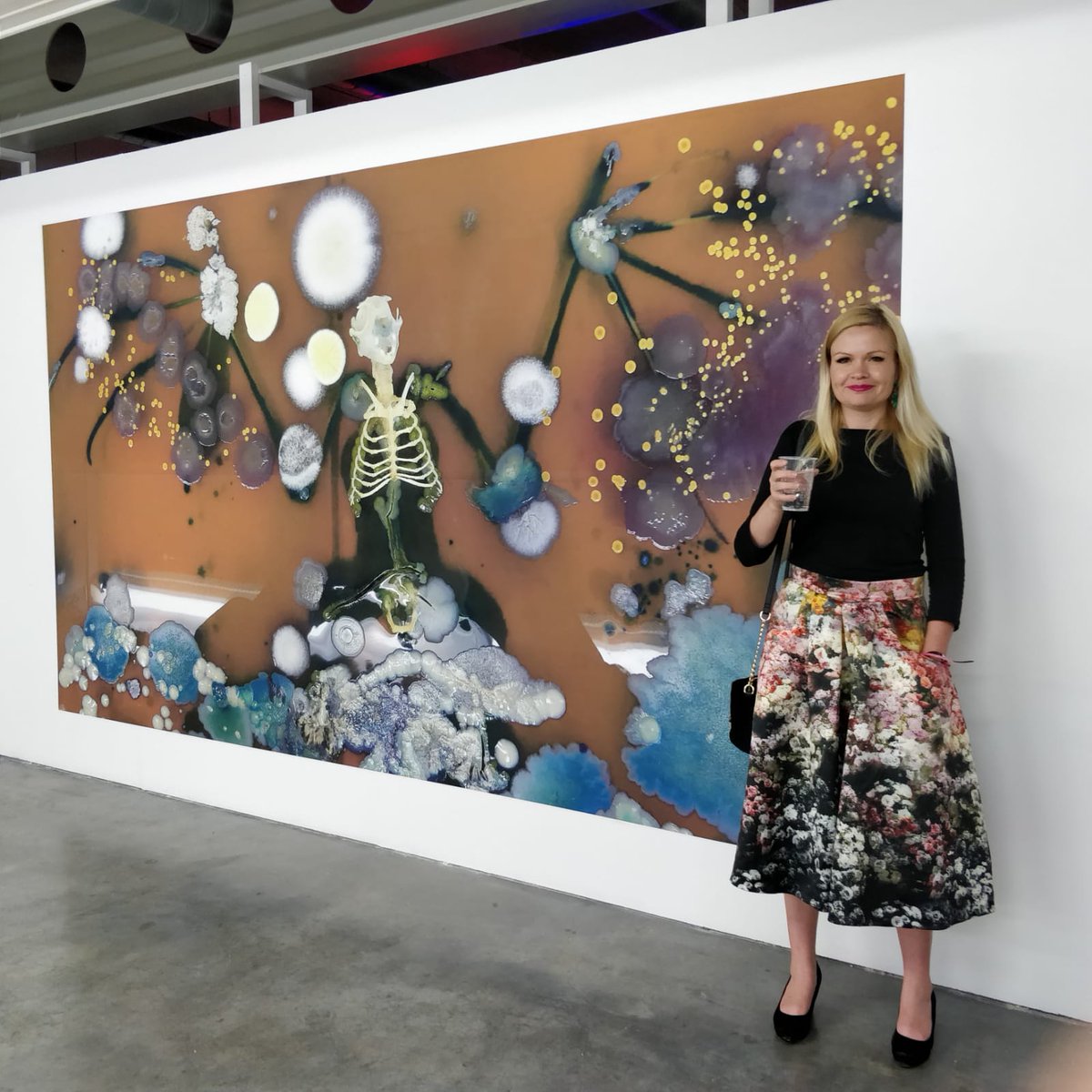 fionaTaxidermy's tweet photo. M.A complete!!!!!!!!!!!!!! #art #science #bacteria #artandscience #todayinthelab #contemporaryart https://t.co/56d7CyTjBa