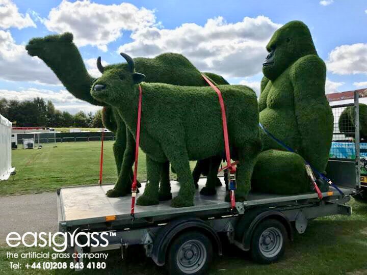 Easigrass's tweet photo. Looking for something to do this weekend?! Our Easi-animals are going to be at the @Berkshire_show and it’s set to be an incredible event for the whole family! We can’t wait! #newbury #berkshireshow #show #artificialgrass #grassanimals #easigrass https://t.co/OFUIlRpWUF