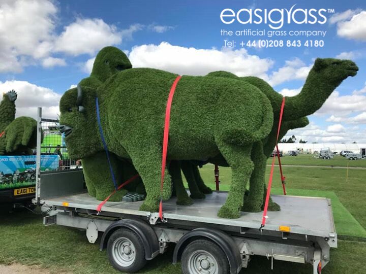 EasiBoutique's tweet photo. Looking for something to do this weekend?! Our Easi-animals are going to be at the @Berkshire_show and it’s set to be an incredible event for the whole family! We can’t wait! #newbury #berkshireshow #show #artificialgrass #grassanimals #easigrass https://t.co/UTvGALhCt3