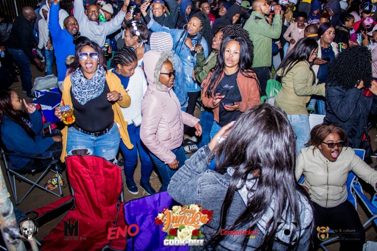 djmahoota's tweet image. #springjumpoff #springjumpoffcookout #springjumpoff18 @mahungracarwash  #extremeweathercondition  @eno @artsculturesa @channelotv @metrofmsa 🔥🔥🔥🔥🔥🔥🔥🔥🔥🔥🔥