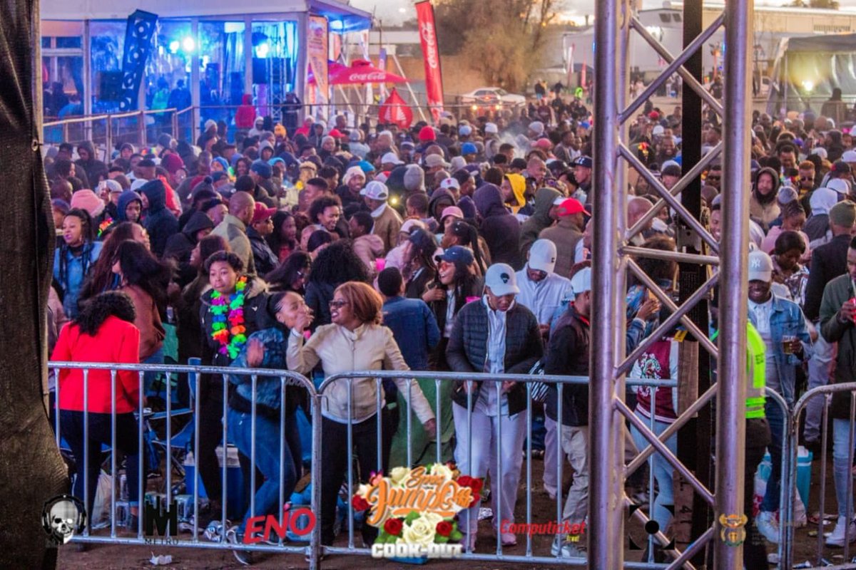 djmahoota's tweet image. #springjumpoff #springjumpoffcookout #springjumpoff18 @mahungracarwash  #extremeweathercondition  @eno @artsculturesa @channelotv @metrofmsa 🔥🔥🔥🔥🔥🔥🔥🔥🔥🔥🔥