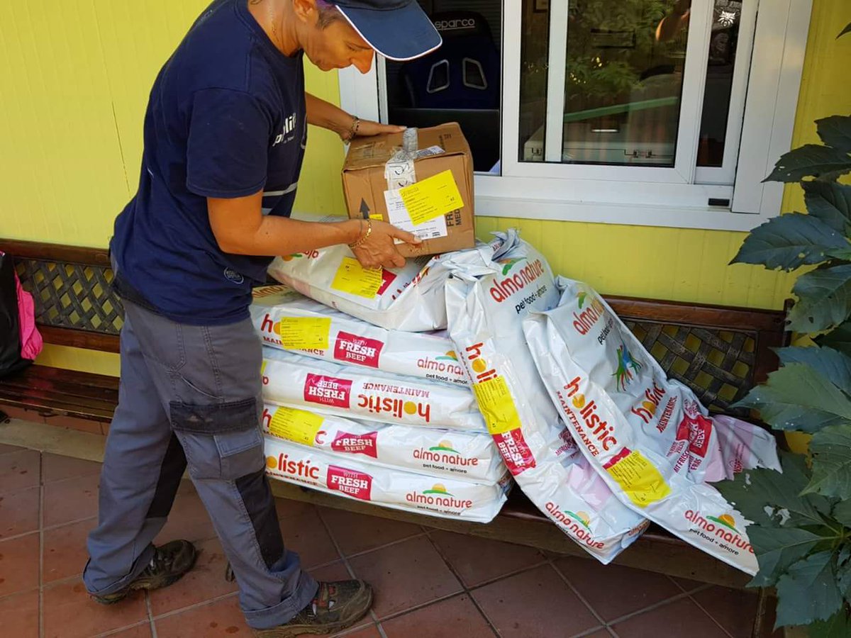 fattoriaditobia's tweet photo. Continua la vostra dimostrazione di stima, ma soprattutto di generosità. Grazie di cuore perché potremo così concentrare le nostre risorse nella tutela della loro e vostra salute.  
🌐https://t.co/51NC330wvT
#canile #rifugio #appcanile #iso9001 #adottanoncomprare #chiliamacisegua https://t.co/tiGPVh5j95