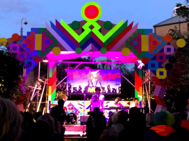 Rosettaarts's tweet photo. Thank u @artskickers for a beautiful night @easterncurve, it was amazing to see the incredible work East London organisations are doing! Congrats to @ActUpNewham on your community superhero award + well done to all the nominees! @HaringeyShed @studio3arts @HeadwayELondon https://t.co/ZFFNHUFNe7