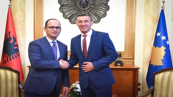 PKoretin's tweet photo. Kryetari i Kuvendit të Republikës së Kosovës, Kadri Veseli, priti sot në takim ministrin e Punëve të Jashtme të Shqipërisë, Ditmir Bushati, me të cilin diskutoi për bashkëpunimin midis dy vendeve, i shtrirë tashmë në të gjitha fushat, për proceset politike në shtetet respektive. https://t.co/oNPmaHuGZf