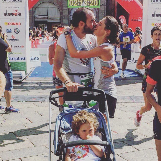 socciachepoz's tweet photo. Ah e comunque domenica abbiamo corso la prima #halfmarathon insieme... #runlikeadad #runlikeafamily #running #stroller #runningstroller #runtuneup https://t.co/kkKGaiBshg
