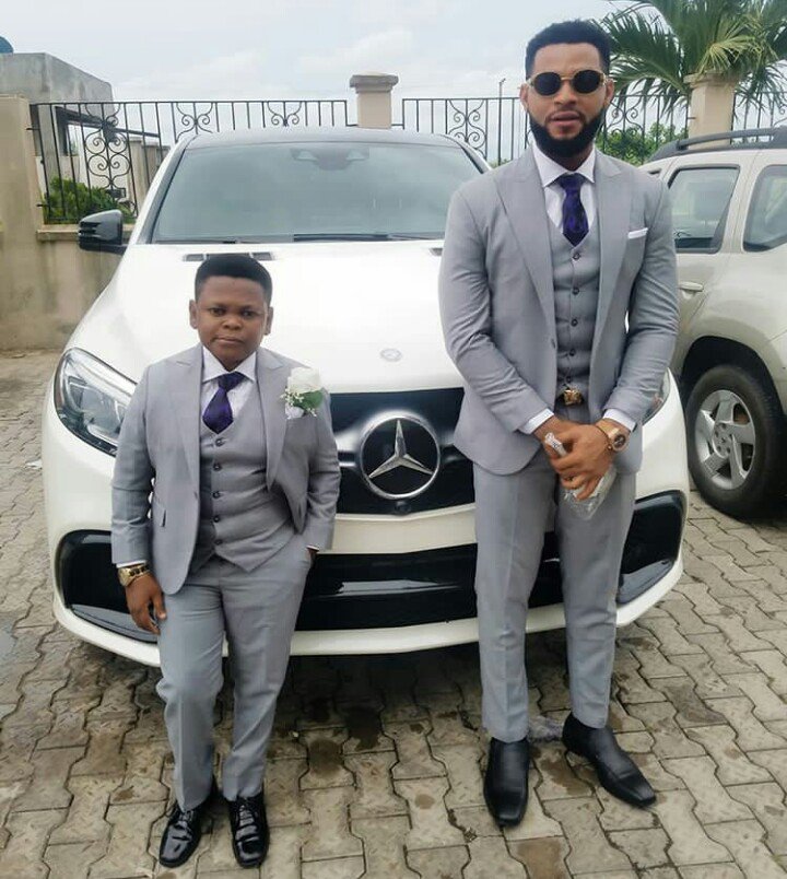 ProfJohnBull's tweet photo. See our Flashboy and Boam looking dapper.😍😍😘 . Flashback to when @fflashboyy and @ositaiheme turned up for @officialtchidichikere wedding. 
#Flashbackfriday #Friyay #PJB #thespians #hilarious #Nigeria #black #nollywood #hollywood #profjohnbull #Stars #actors #film #TIFF https://t.co/vcmly45p7g