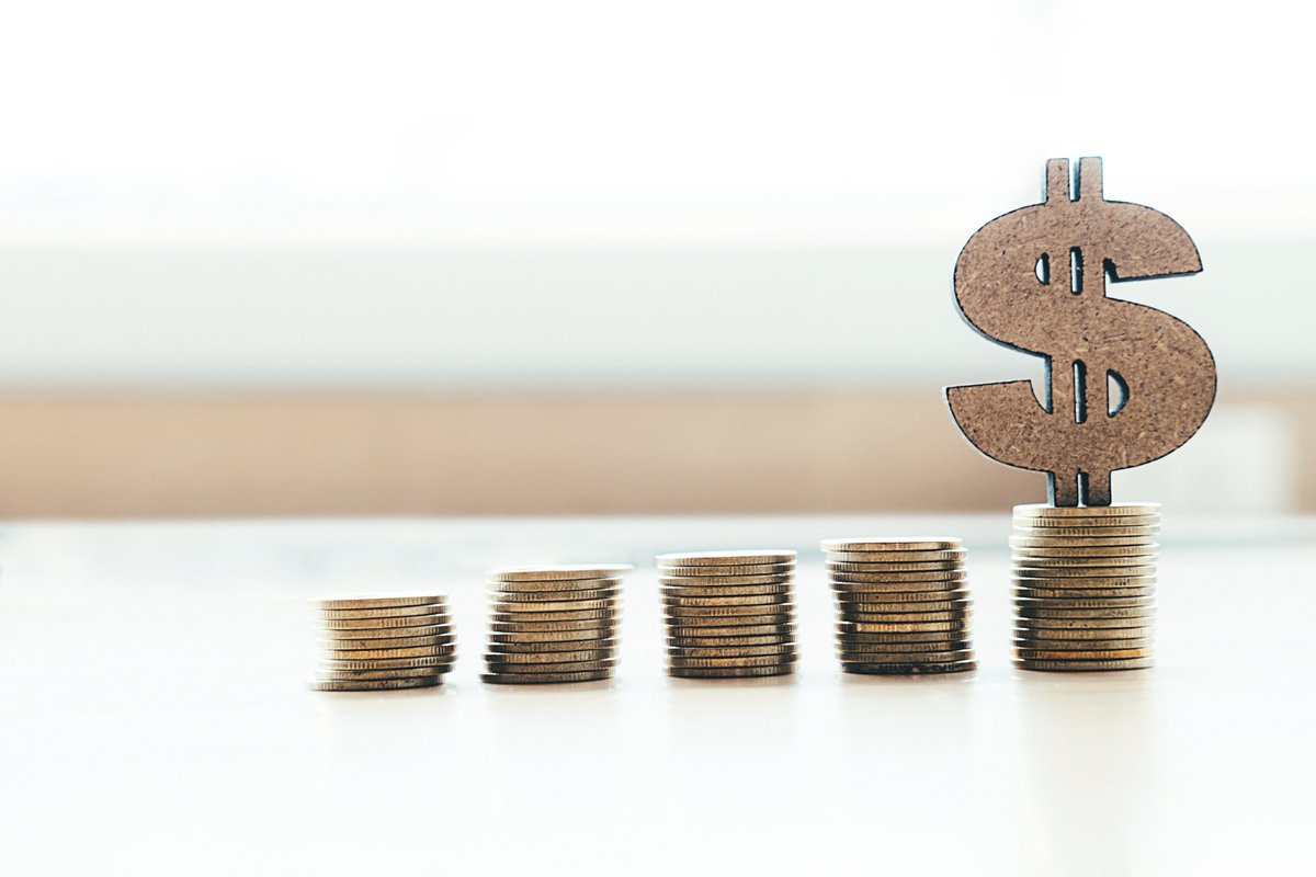 Goed nieuws voor alle #freelancers! Freelancers profiteren van de krapte op de arbeidsmarkt. Niet alleen het aantal opdrachten stijgt, ook het uurtarief is flink omhoog gegaan het afgelopen jaar!  freelancepayroll.nl/nieuws/freelan…