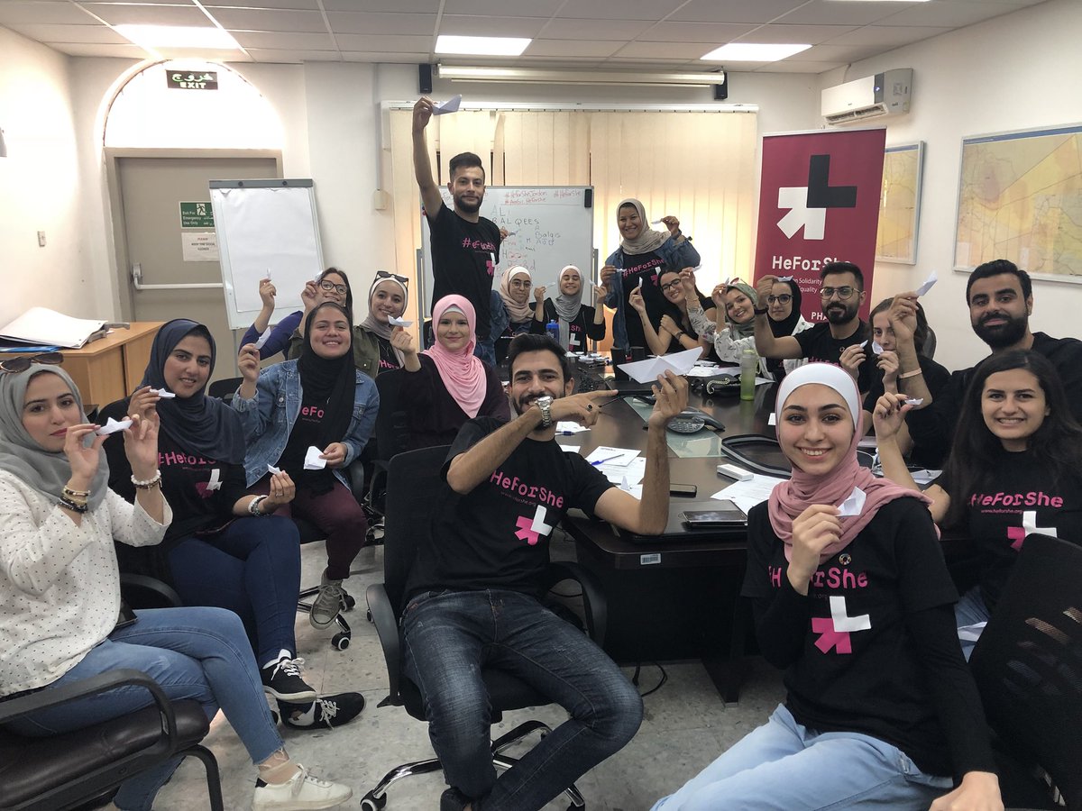 ArabicHeForShe's tweet photo. #HeForSheJordan team getting ready for the live debates ^^
.
.
#HeForShe #ArabicHeForShe #HeForSheDebateClub https://t.co/XNp25lx9bg