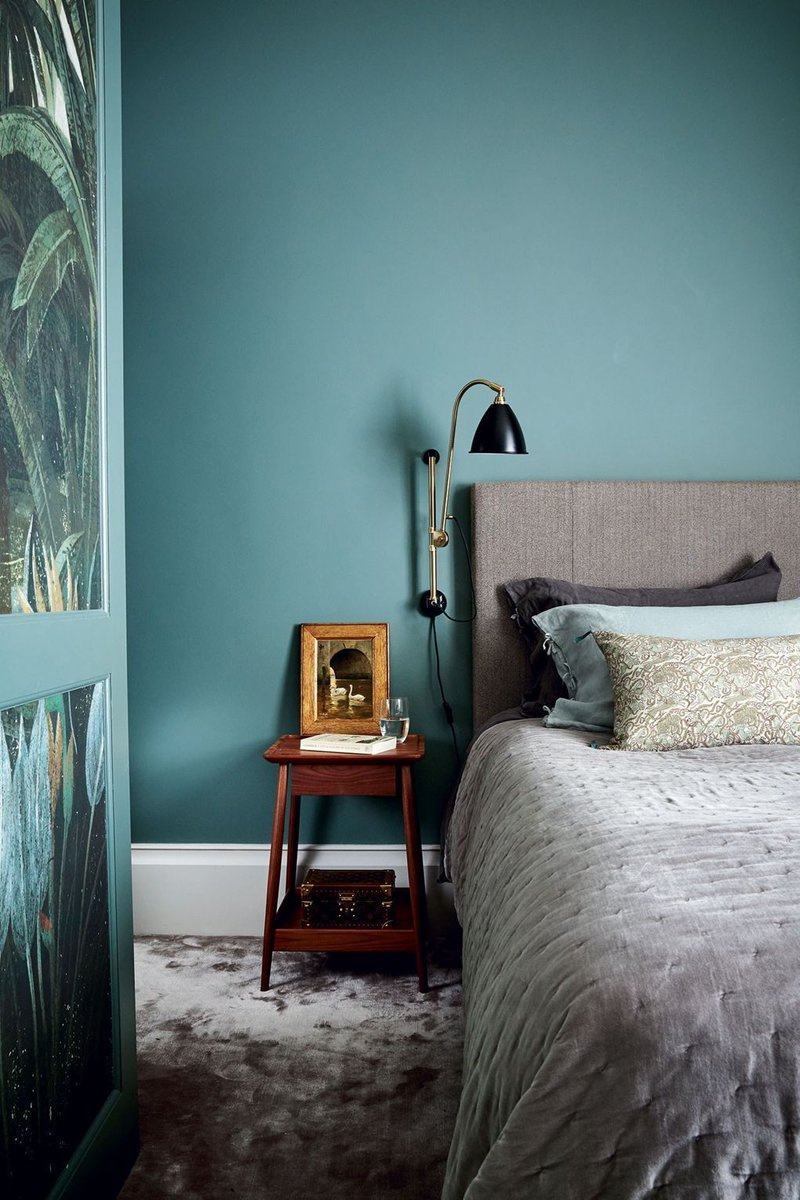 _houseandgarden's tweet photo. An artfully reconfigured mansion flat by Holland Hackett is full of ideas to steal. https://t.co/FBBGdetQej https://t.co/QuWGXnX1mG