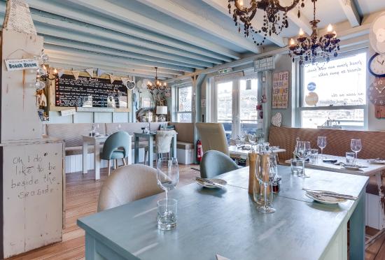 The Crab Shack #fishfilletingclass - a true #tasteoftheteign

Monday 24th September - 1pm or 7pm £35

Learn how to fillet a fish whilst enjoying some Teign Tapas, followed by enjoying your hard work, #fish&amp;chips

To book call 01626 777956