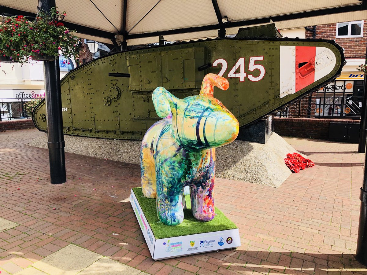 markemers0n's tweet photo. The Ashford Snowdogs Project is now live. There are 35 different Snowdogs. Download the app, collect the codes from the Snowdogs and you’ll be entered into the prize draw. Share your pics using #FindYourSnowdog and don’t forget to visit Goldie the Golding Vision Snowdog! https://t.co/7NJC2P8Sar