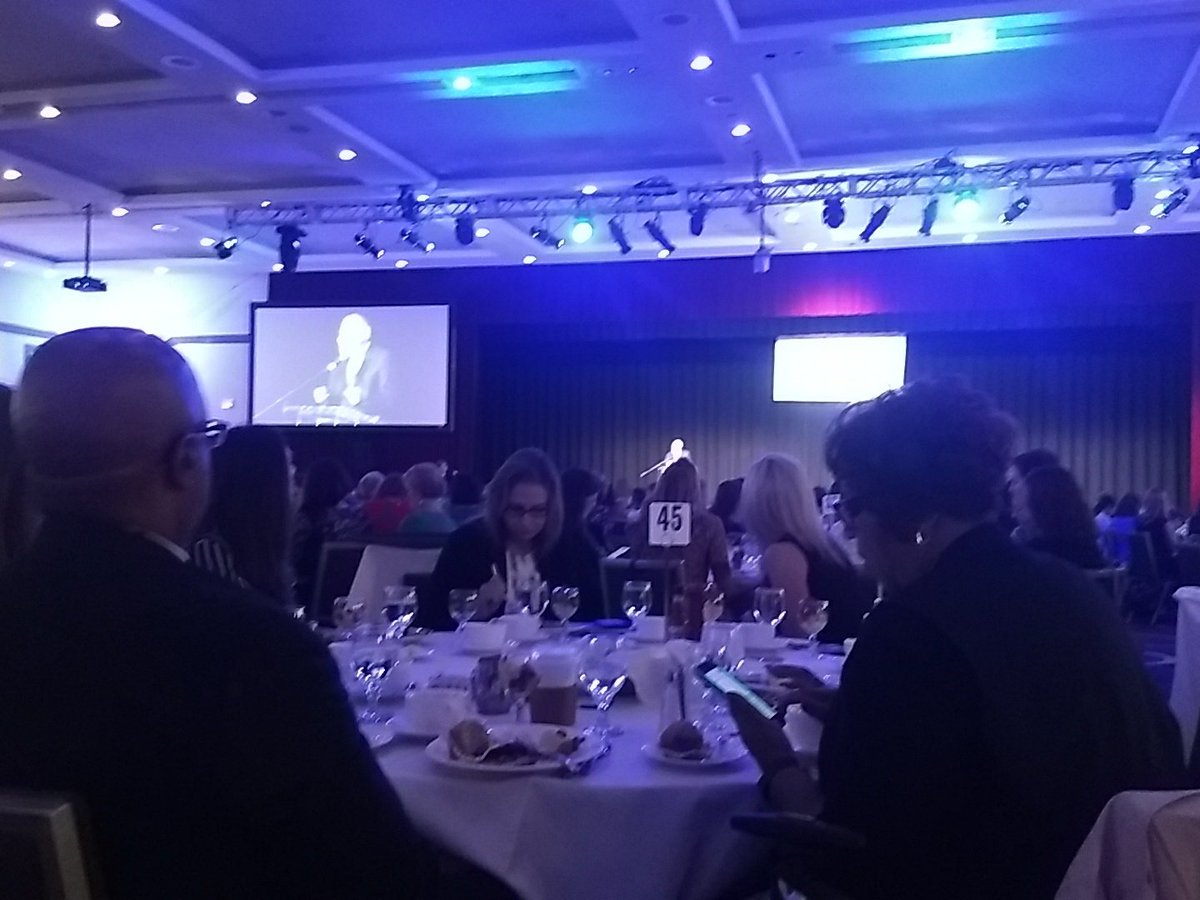 RMU_CCCE's tweet photo. #jointhefight women's philanthropy is critical https://t.co/pjXnJM4ZIU