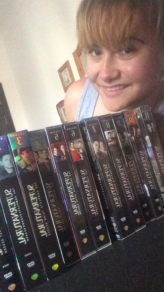 teamcapbucky's tweet photo. My friend @leahkittycatEd3 bought all of the #Supernatural DVD’s and we’re doing a total bingewatch while waiting for Season 14 😍😍 @Alex8Calvert  @JensenAckles @jarpad @mishacollins love from Malta 🇲🇹🇲🇹🇲🇹❤️❤️❤️ https://t.co/EGSn5vZuiu