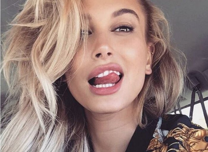 TrUnlulerin's tweet photo. Hailey Baldwin bir keresinde Victoria Sectet seçmelerine katılmıştı ama seçilmemişti https://t.co/Lzdh9jlOgB