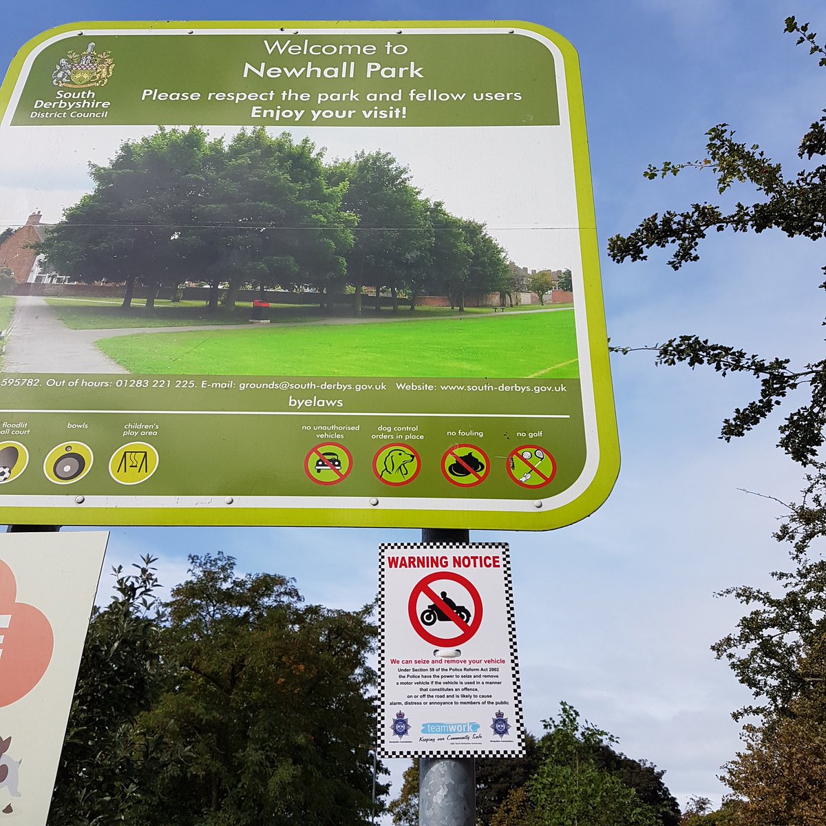 NhallMwaySNT's tweet image. Anti Social Behaviour signs put up today at Newhall Park, please report any ASB at the time you see it happening on 101.  #CommunityIssues #CommunitesWorkingTogether