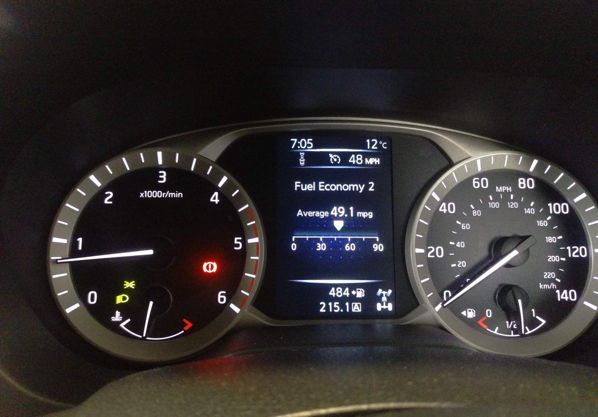 OXONdotTECH's tweet photo. Just got back from a 200 mile trip in the our new Nissan Navara and managed over 49 mpg... @Nissan @NissanUK you claimed it got 47mpg in your tests.  Not what we expect from our car manufacturers in Europe :) Thanks @Vanarama ... https://t.co/bPBjVmqgcv