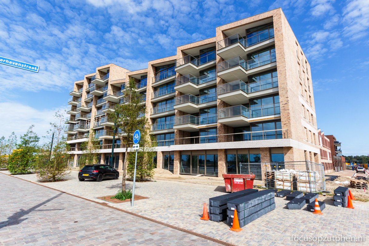 Foto's toegevoegd van zondag 9 en donderdag 13 september 2018 o.a. 'Zozijn zorgcomplex', 'Park Noorderhaven' en 'Veld 11 &amp; 12 Noorderhaven' bit.ly/29myuuv.