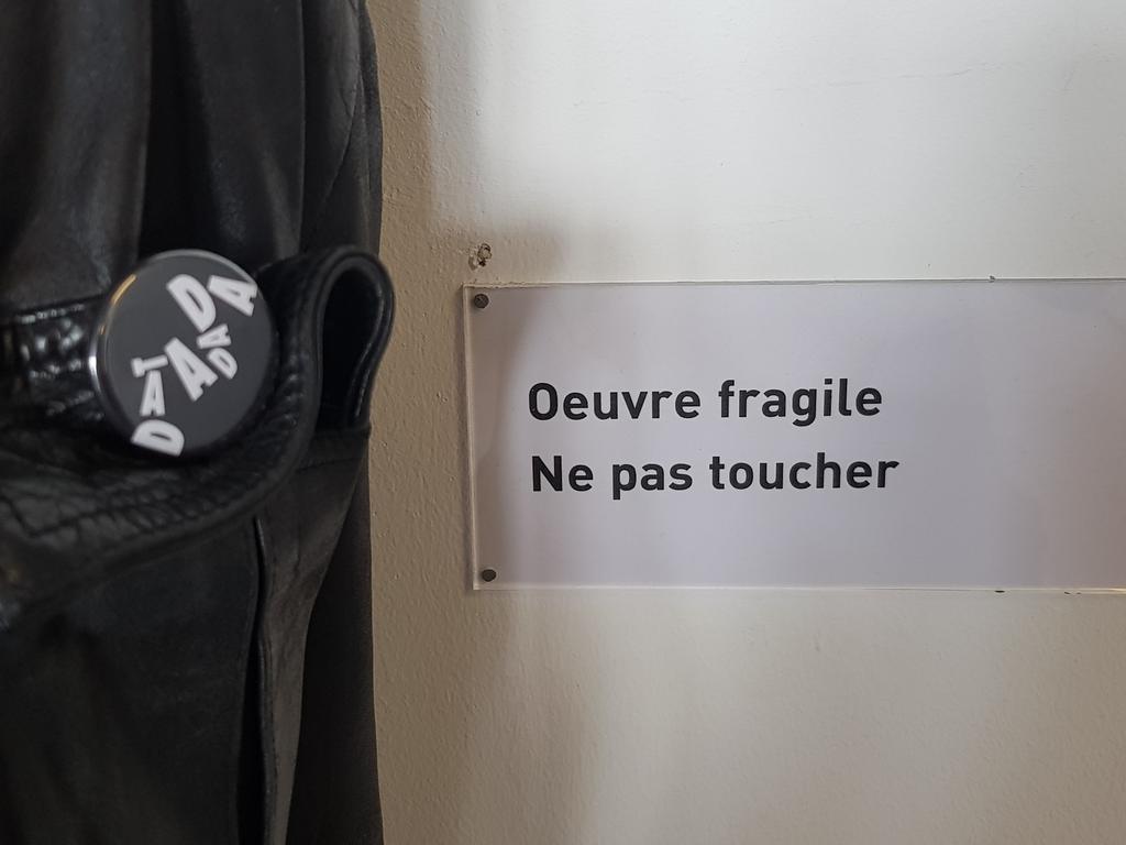 jsuispas1mouton's tweet image. DataDada une œuvre fragile et pleine d émotion... à suivre ! #PouvoirsDeLémotion #DataDada cc @AlbertinMeunier