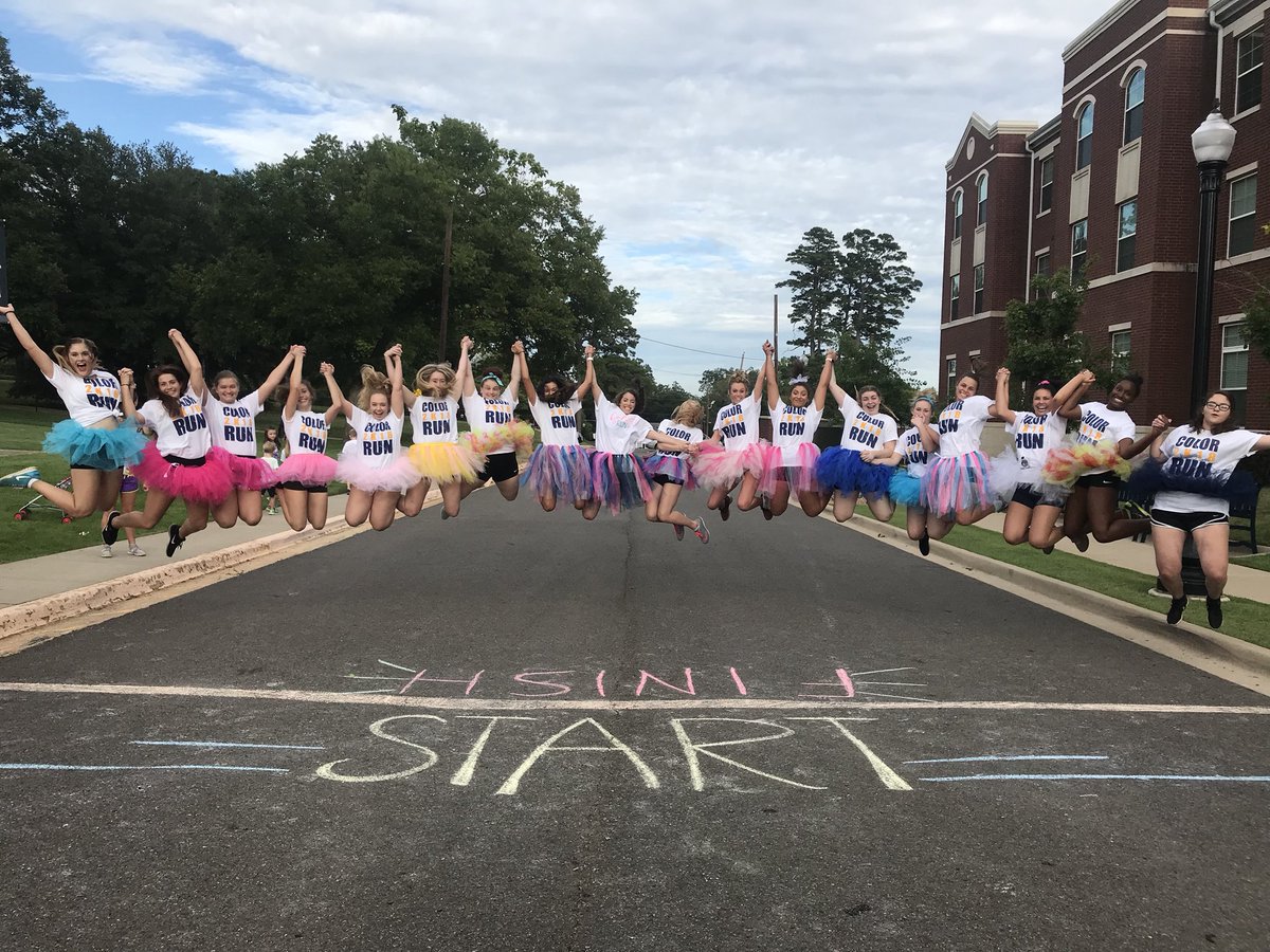 etbu_spirit's tweet image. You bring so much color to my life! #colorrun2018 #TigerFamily #TigerCheer @ETBU @GoETBUTigers