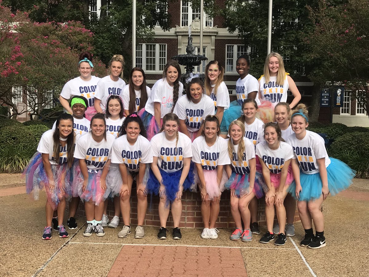 etbu_spirit's tweet image. You bring so much color to my life! #colorrun2018 #TigerFamily #TigerCheer @ETBU @GoETBUTigers