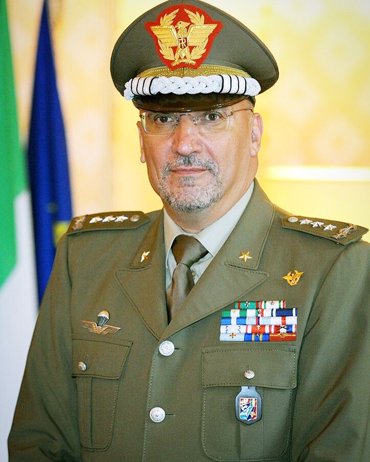 AngeloTofalo's tweet photo. I miei più sinceri auguri al Generale Nicolò Falsaperna nominato Segretario Generale della Difesa -DNA. Militare di grande esperienza in questo delicato settore. Buon lavoro! Al Generale Carlo Magrassi, risorsa del Paese che tanto ha dato alla Difesa, i miei vivi ringraziamenti. https://t.co/ok60CWyJup