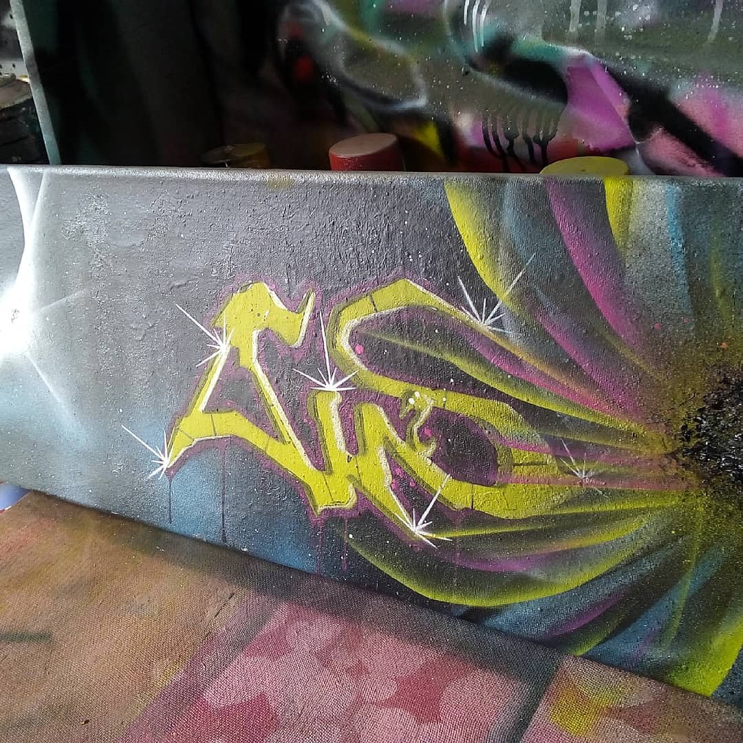 assid833's tweet photo. New #stencil #stencil #stencilart for t-shirts #onlyorder #orderonly #homemade #onlyhomemade #wear #streetwear #ACID_BRAND #pochoir #pochoirs #acid #a2si2 #assid #hassid #loveletters #graffitilife https://t.co/1xJmOh6NIR