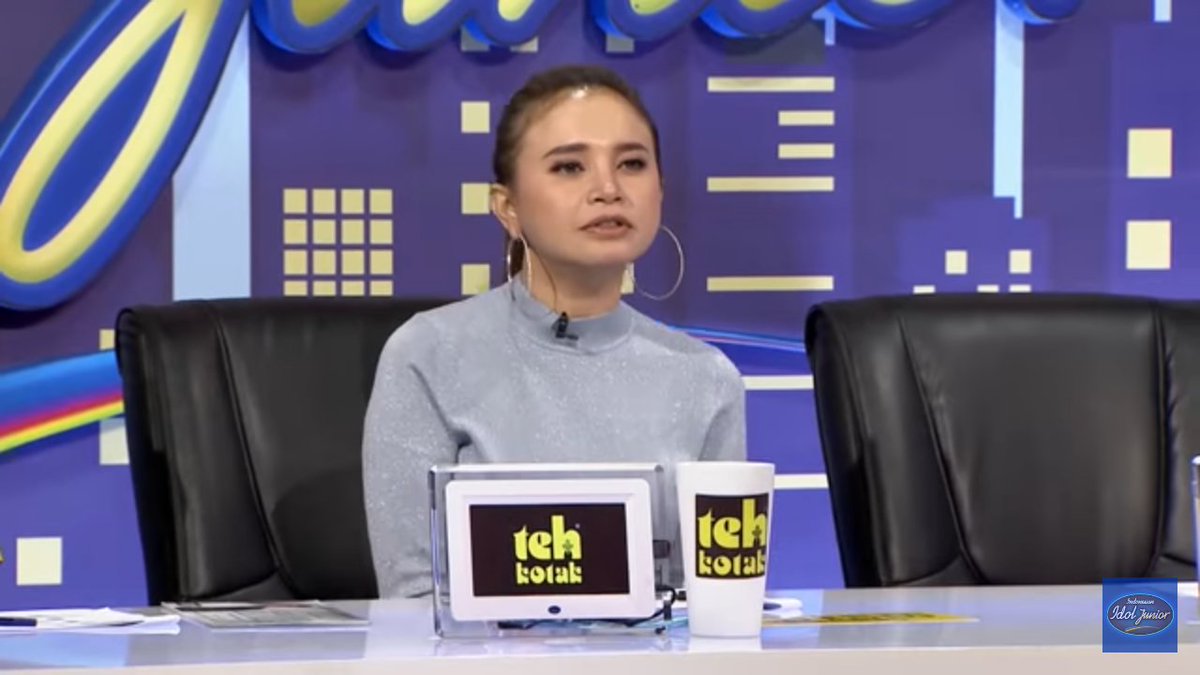 Selama ini aku taunya dia Teh Ocha..

Tapi ternyata aku salah :(