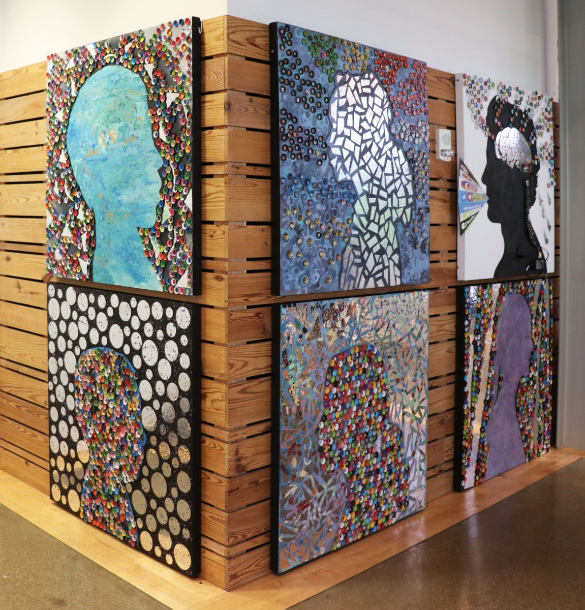 campbellartsoup's tweet image. What a great team of @ByronCenterPS teachers! So proud of our students and staff for getting this together - big shout out to our maintenance staff for delivering our work to the @dtmarketgr for @ArtPrize #artprize10 #youthcollaborationaward #vote67314