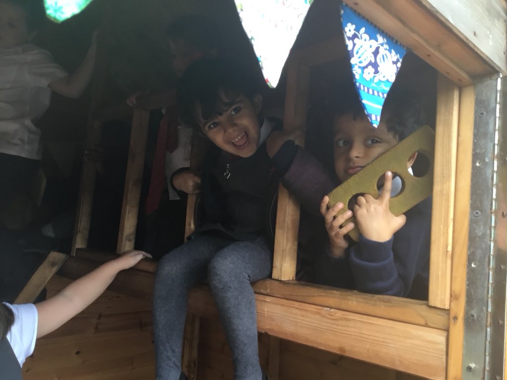 NurseryPleasant's tweet photo. A lovely start to our routine @PleasantStPrim with @RecPleasant and @NurseryPleasant. We are having lots of fun with different activities #indoor learning #outdoorlearning #learningthroughplay #pleasantsteyfs https://t.co/NaZhXNFotJ