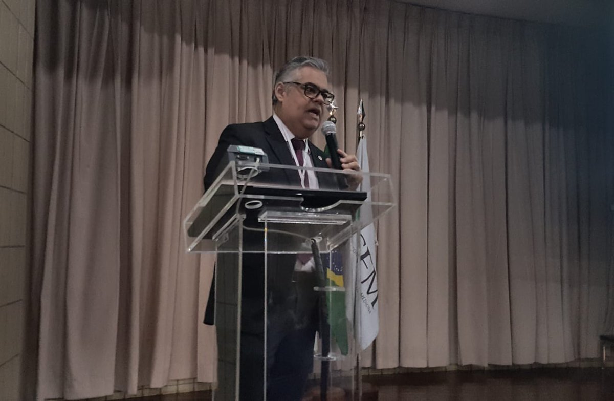 medicina_cfm's tweet photo. #CFM | II ENCM: Sérgio Palma, vice-presidente da Sociedade Brasileira de Dermatologia, fala sobre os aspectos éticos da cosmetologia.
#ENCM #SBD #Cosmetologia #Ética https://t.co/aObsQE8ASu