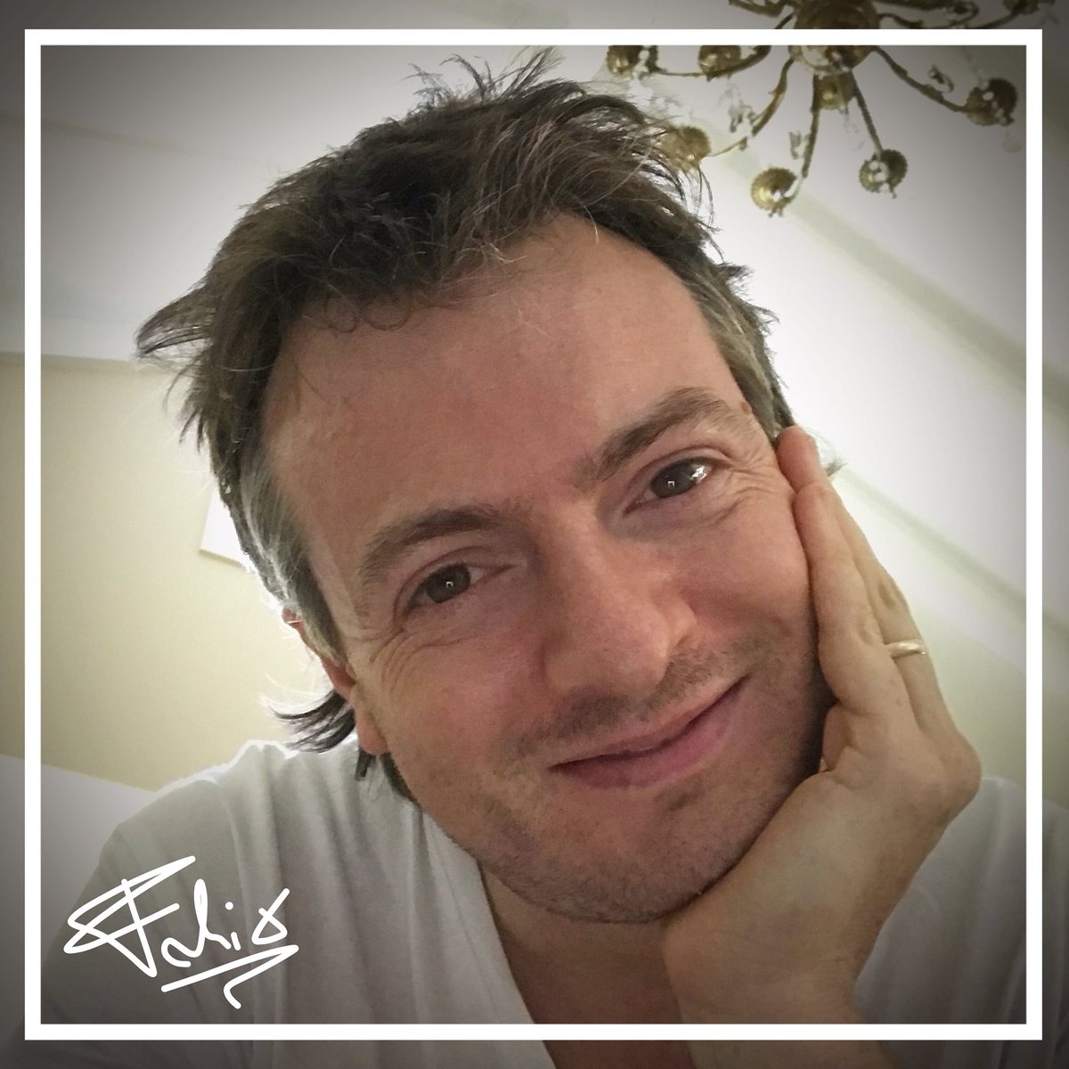 FabixArt's tweet photo. #teamfabix #kompozitor #kengetar #pevacica #авторнеизвестен #певец #hudba #novahudba #zpevak #sangskriver #sanger #følelser #zanger #lauluntekijä #tunteet #radio #mondaymusic #rehelsal #goodmusic #beautifulsong #nicemusic #greatmusic #sangskriver #sanger #følelser #zanger https://t.co/mS0WFq7ZnU