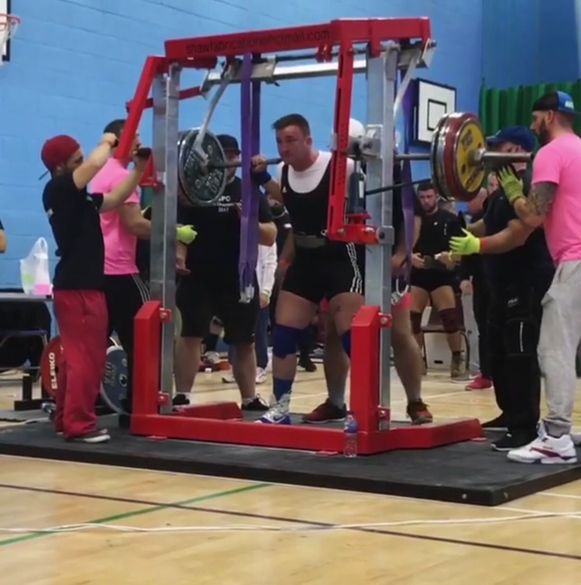 MerchistonianFC's tweet photo. Club flanker - Fergus Crawley attempting world record attempt to squat the most weight in 24 hours. #rednblue #merchitillidie #merchistonian #MurrayCapital To support Fergus go to https://t.co/GenUtHIvOu https://t.co/zGhGZYWoKl