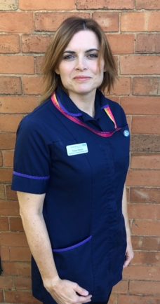 Warwick Hospital nurse shortlisted for national award - leamingtonobserver.co.uk/news/warwick-h…