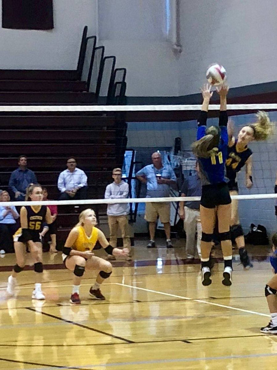 KIVAVB's tweet photo. Loved watching KIVA athletes battle it out during the St. Margaret Mary Tournament! #KIVAPROUD #KIVAFAMILY https://t.co/xXeYNh2QhD