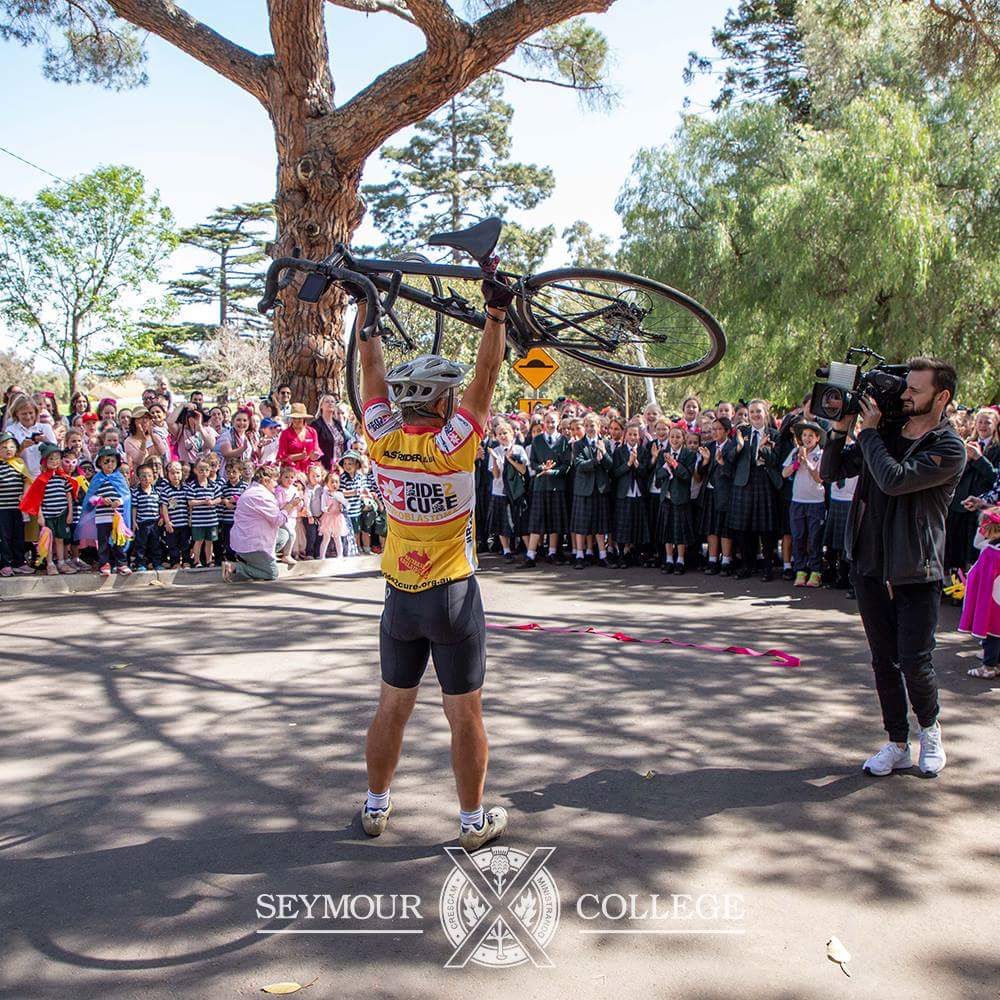 VonSchiehallion's tweet photo. The proudest moment of my fundraising life.
The end of #Ride2Cure
#SeymourCollege #Adelaide https://t.co/gomc3DTQGn