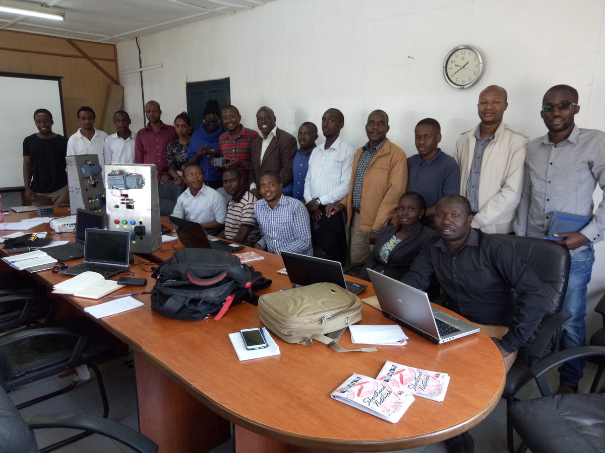 DeKUTkenya's tweet photo. Did you know that our SIEMENS Training Centre was accredited by EBK to train for Continuous Professional Development? This week, we trained 10 Registered Engineers and 20 graduate Engineers from the Ministry of Transport, Infrastructure, Housing &amp; Urban Development in Nairobi. https://t.co/NlnLlKV5d6