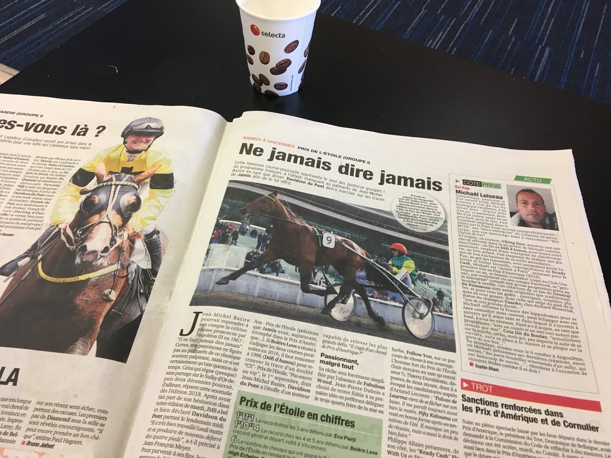 CelineGillet's tweet photo. Tellement plus pratique le nouveau @Paris_Turf ! Mon café peut enfin cohabiter sur la même table de bistro 😜✌🏻 @P_TurfCopier https://t.co/qdGJy95Fez