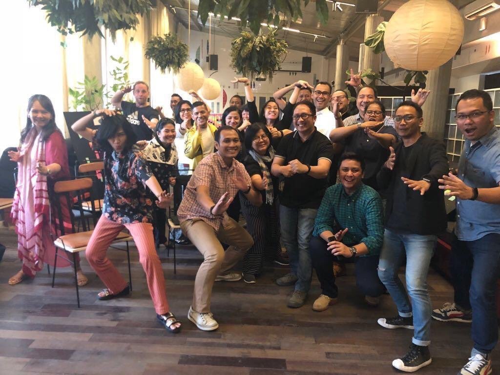 ElevationBarn's tweet photo. Elevation Barn launches in the 3rd largest city in the world, Jakarta with the DayaLima team - what a day! #Elevationbarn #Elevationbarn2018 #Uniting #clarifying #elevating https://t.co/hzh0w8VAcc
