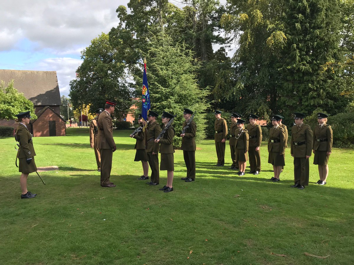 WMRFCA's tweet photo. .@OswestrySchool School have become one of the latest organisations to enhance their support to the Armed Forces by re-signing the Armed Forces Covenant. During the event the School's CCF contingent paraded the School Colours &amp; were inspected by Lt Col Hitchman from @ArmyWestMids https://t.co/TkgEST8khZ