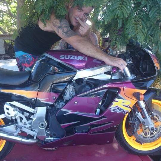 Come hangout with me on #BIGOLIVE https://t.co/PlL8nzpfaa https://t.co/q54hrk92bU