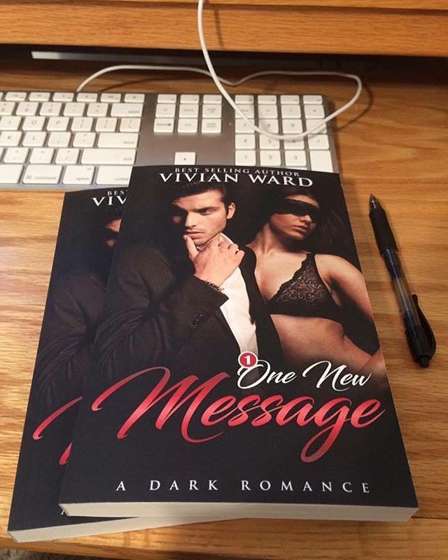 AuthorVivian's tweet photo. Have you read one of my favorite stories ever? https://t.co/yoGrF798pE https://t.co/0JuyIzTtU1