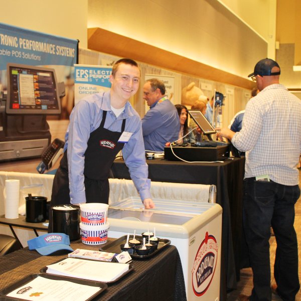 MNHospExpo's tweet photo. Find products, services &amp; solutions for your restaurant in the exhibit hall at the Minnesota Hospitality Conference &amp; Expo @RiverCentre  on Oct. 3! Click here to view the list of participating vendors: https://t.co/ajnwIFgjHJ. Admission is free; register today! https://t.co/dBkNyEHvJN