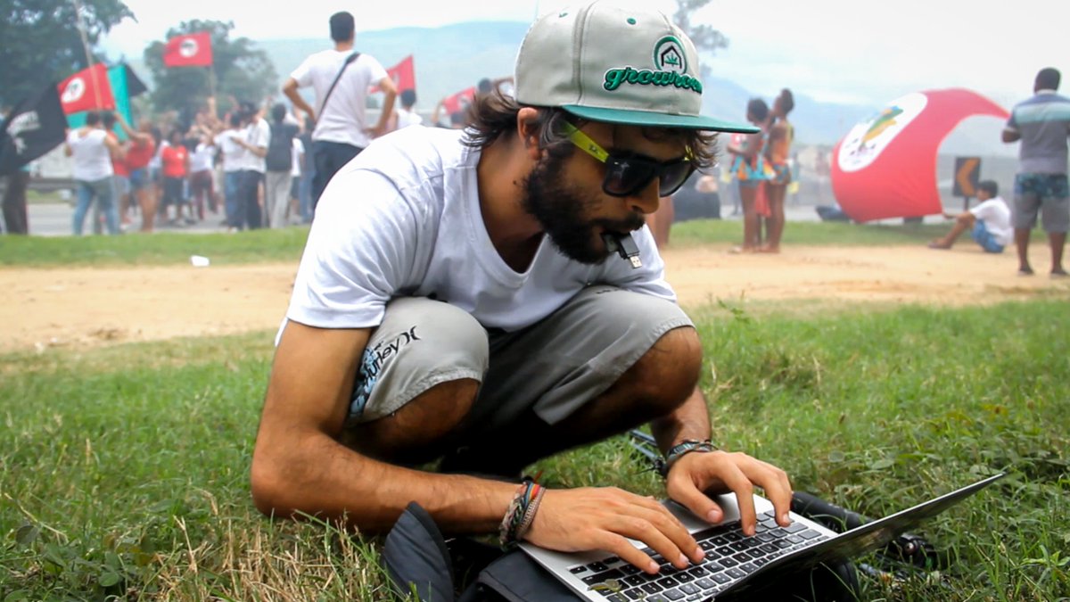 freedomfilmfest's tweet photo. #Activists are using #socialmedia to fight oppressive regimes &amp; #censorship. Find out how @ #FFF2018 screening of @blackcodefilm on 6 Oct, 10.30AM at @PJLiveArts. Trailer, film reviews &amp; tickets here - https://t.co/okoPLrzpR4 | @WITNESS_Asia @EngageMedia @video4change @citizenlab https://t.co/o2JoXcYFaF