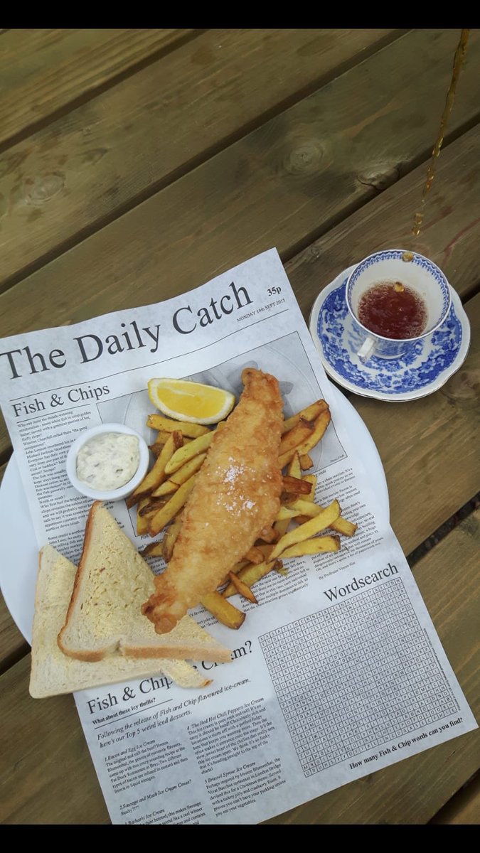 TheFull_Moon_'s tweet photo. Lunch Time Special! #FishandChips, Bread and Butter and a Pot of #Tea for just £6.95. Only from 12-2.30pm, Tuesday-Saturday https://t.co/9zmA5XdMDg