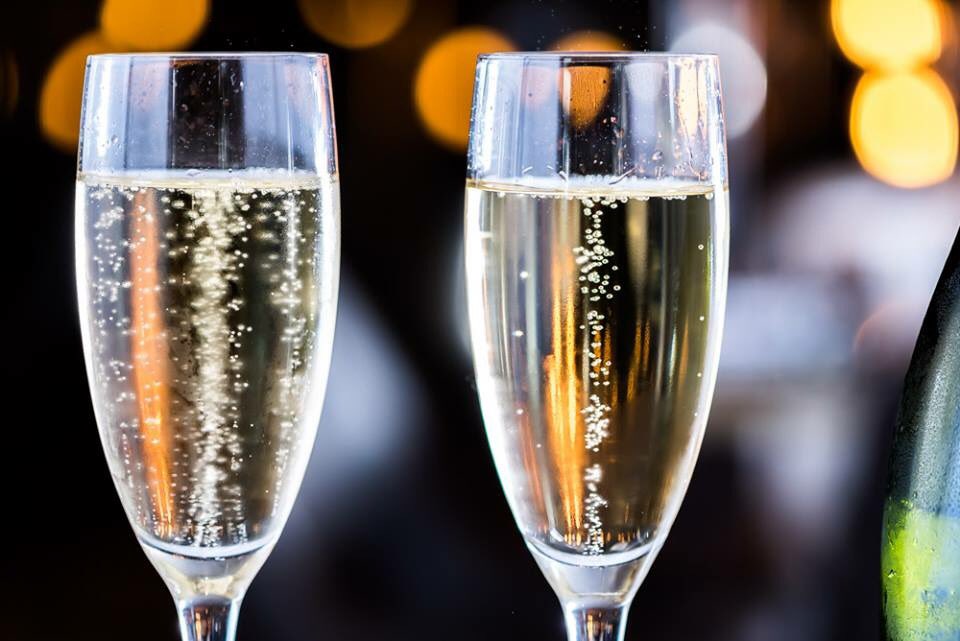 Today is National #4pmFinish day! If you’re one of the lucky few, come join us for discounted bottles of fizz including £29.95 Mercier Champagne! 🥂🍾