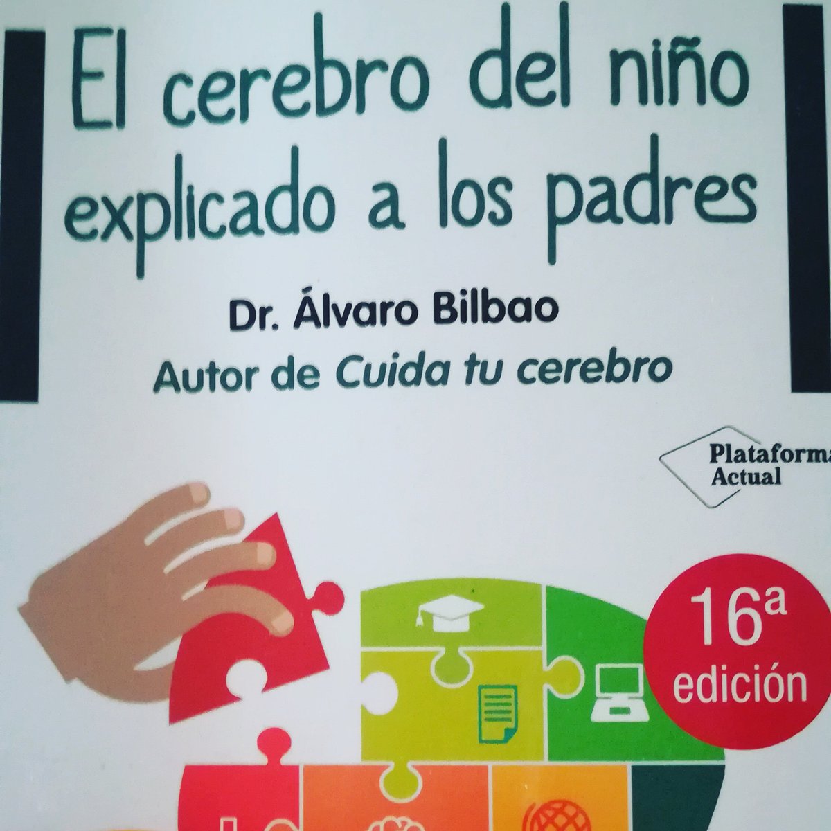 Estupendo libro, muy recomendable! Gracias @SaludCerebral 
#aprendiendoaenseñar 
#porunavisiónpositiva